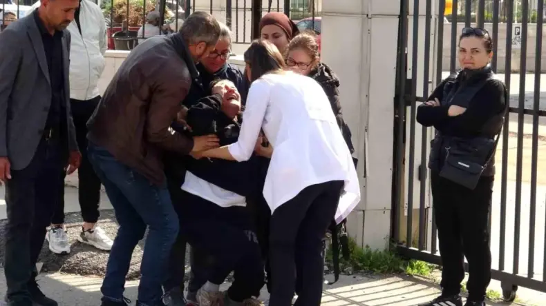 Antalya’da Hemşire Eşini Satırla Öldürdü