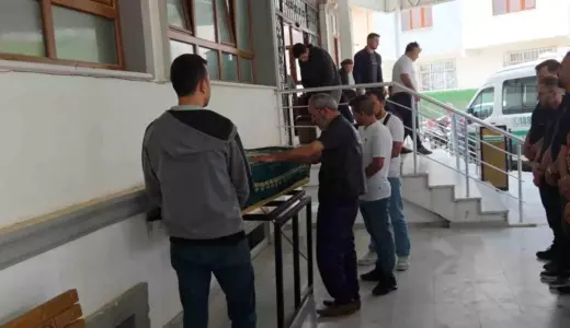 25 Yaşındaki Genç Adam Baltayla Öldürüldü