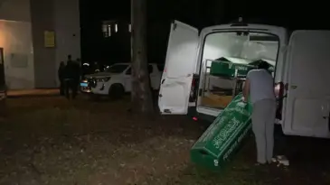 Genç evinde ölü bulundu, sevgilisinin 3 arkadaşı gözaltında