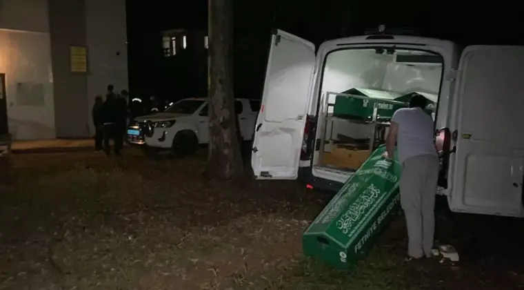 Genç evinde ölü bulundu, sevgilisinin 3 arkadaşı gözaltında
