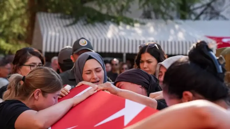 Orman yangınında şehit olan Denizlili orman işçileri için tören düzenlendi